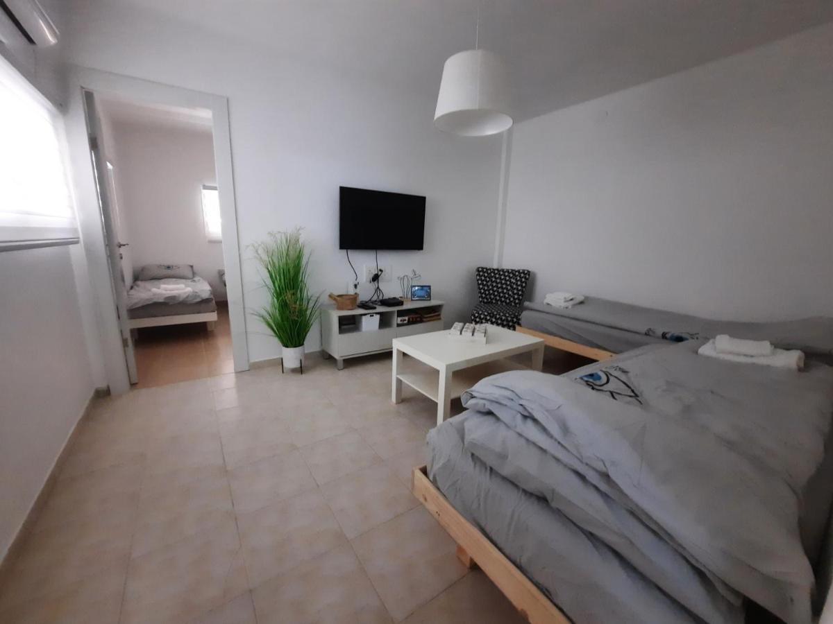 Akhva Accommodation Unit-אחווה יחידת אירוח Arad Eksteriør billede